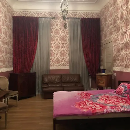 Estherhouse Апартаменти *